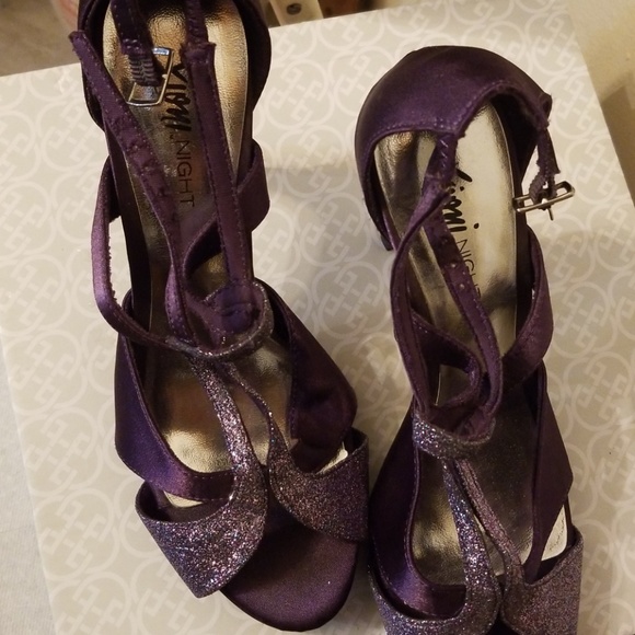 Purple high heels - Picture 3 of 4